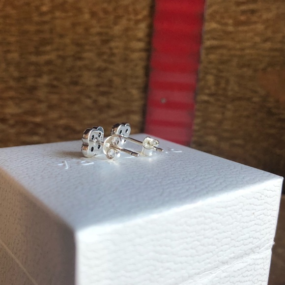 Pandora Earrings: Oriental Blossom Clear Cz - Picture 6 of 8